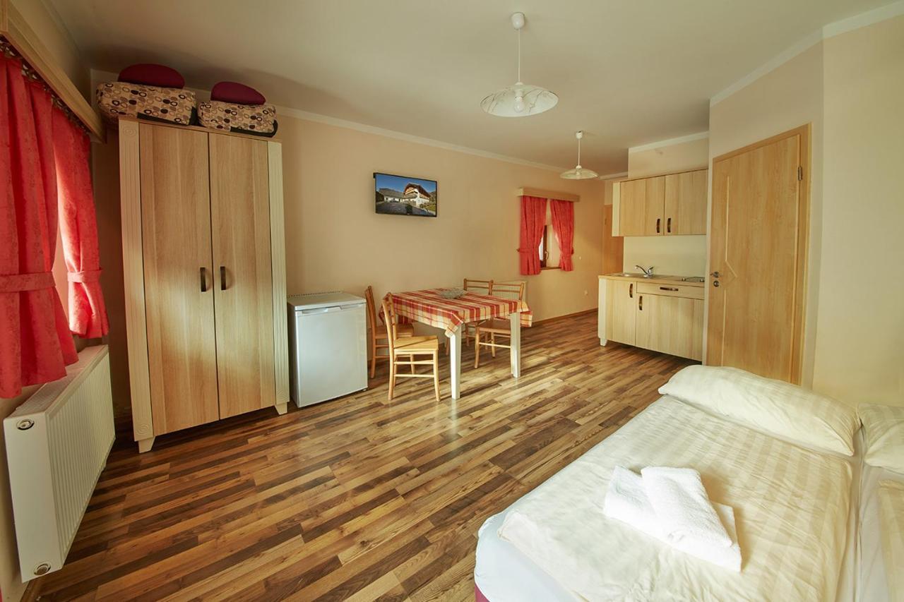 Rute Hotel And Apartments Кранська Гора Екстер'єр фото