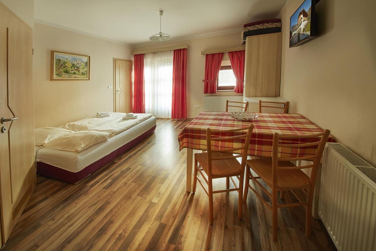 Rute Hotel And Apartments Кранська Гора Екстер'єр фото