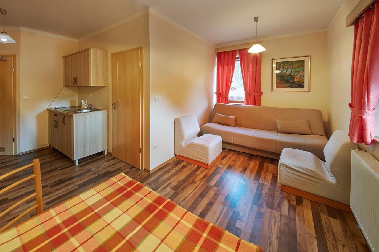 Rute Hotel And Apartments Кранська Гора Екстер'єр фото
