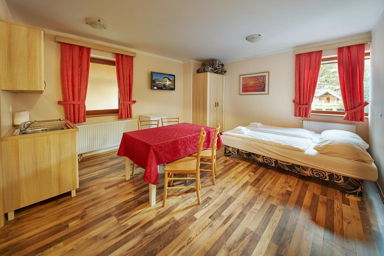 Rute Hotel And Apartments Кранська Гора Екстер'єр фото